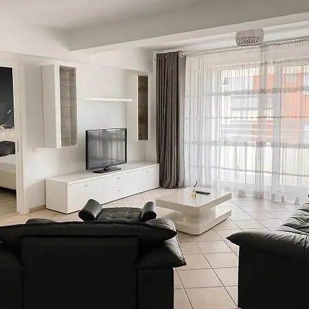 公寓 Mamaia Lake Residence